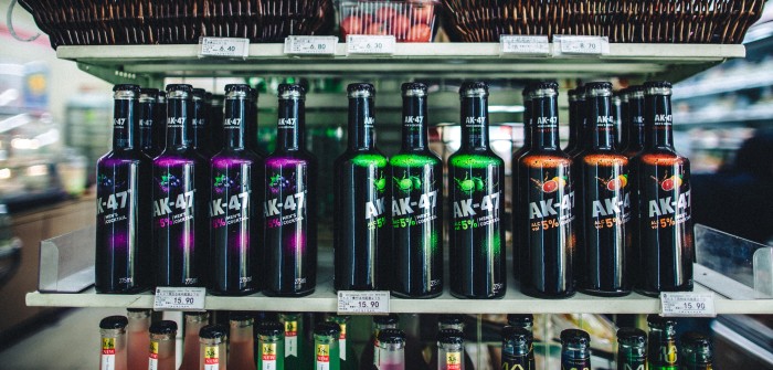 Das zweite der 4 bis 6 Gerichtsurteile befasst sich mit dem Fall einer besonderen Berufsunfähigkeit. Chronischer Alkoholkonsum des Versicherungsnehmers führte zu einer Leberzirrhose, welche die Berugsunfähigkeit auslöste. (#1)