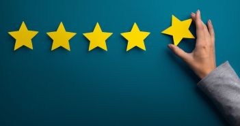 Hannoversche Lebensversicherung erneuert Spitzenbewertung mit fünf Sternen im (Foto: AdobeStock -  Prostock-studio - 306754921)